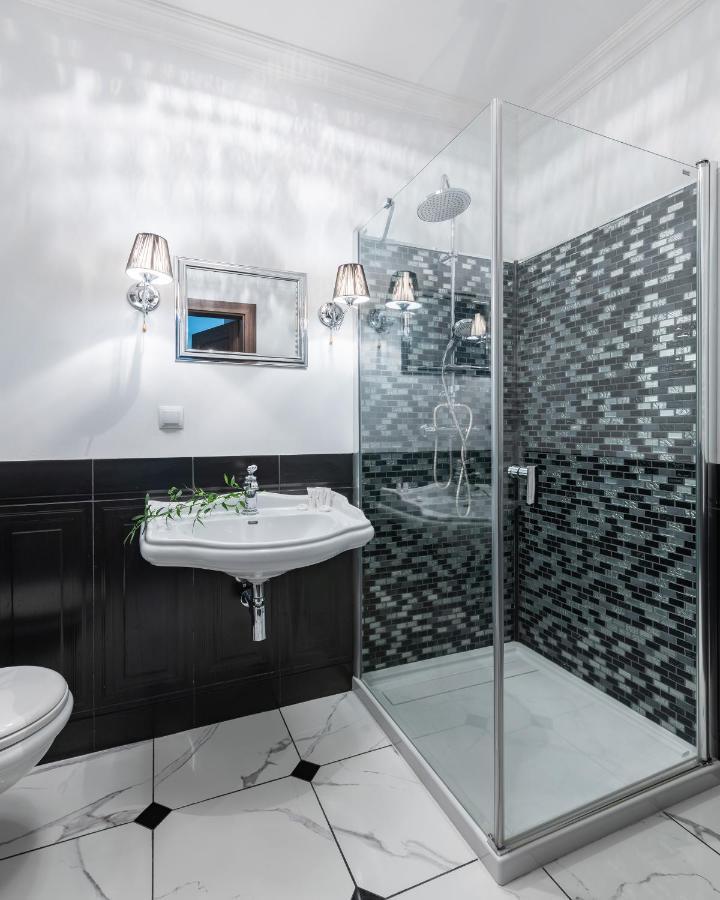 Kolska Serviced Apartments Варшава Екстериор снимка